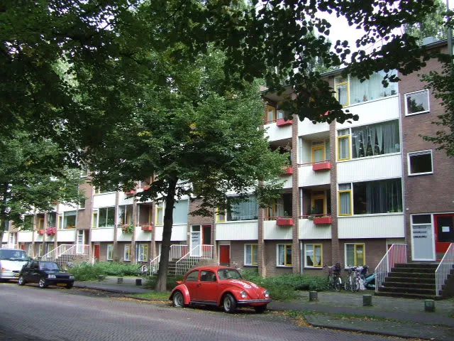 Van Uvenweg