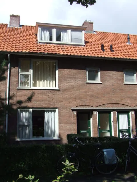 Van Uvenweg