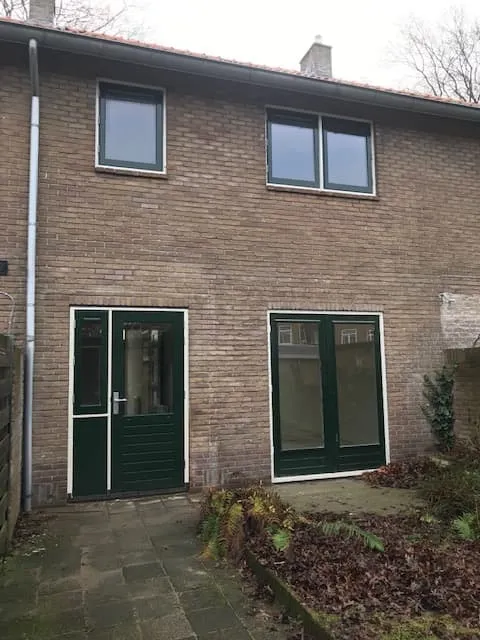 P.M.R. Versteeghstraat 89 1403RT Bussum