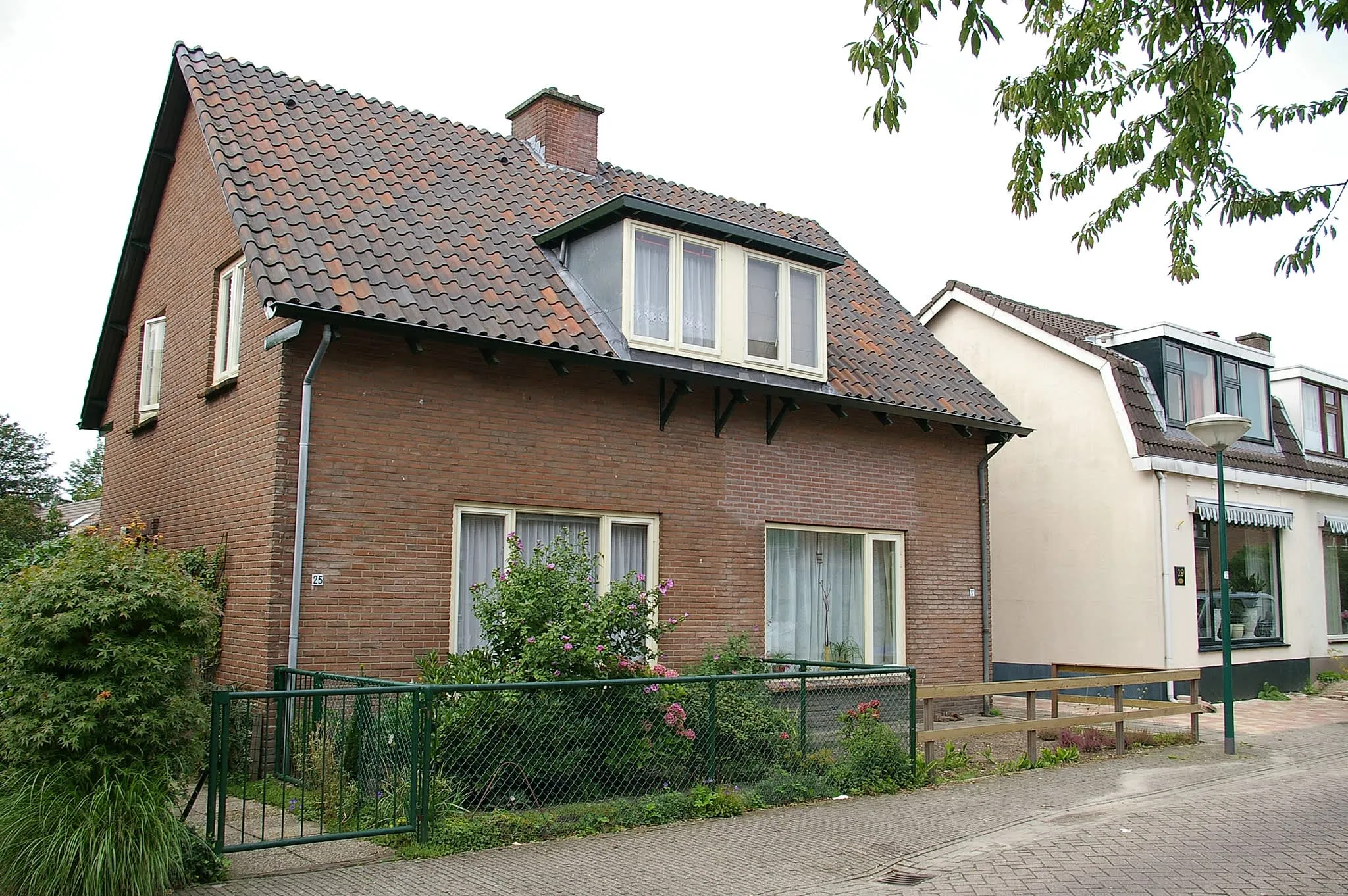 van Bennekomweg