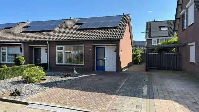 J.E.S. Holthausstraat