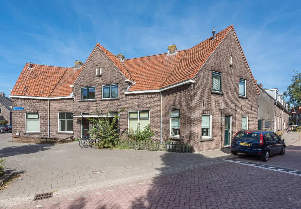 Mr. D.J. van Heusdestraat