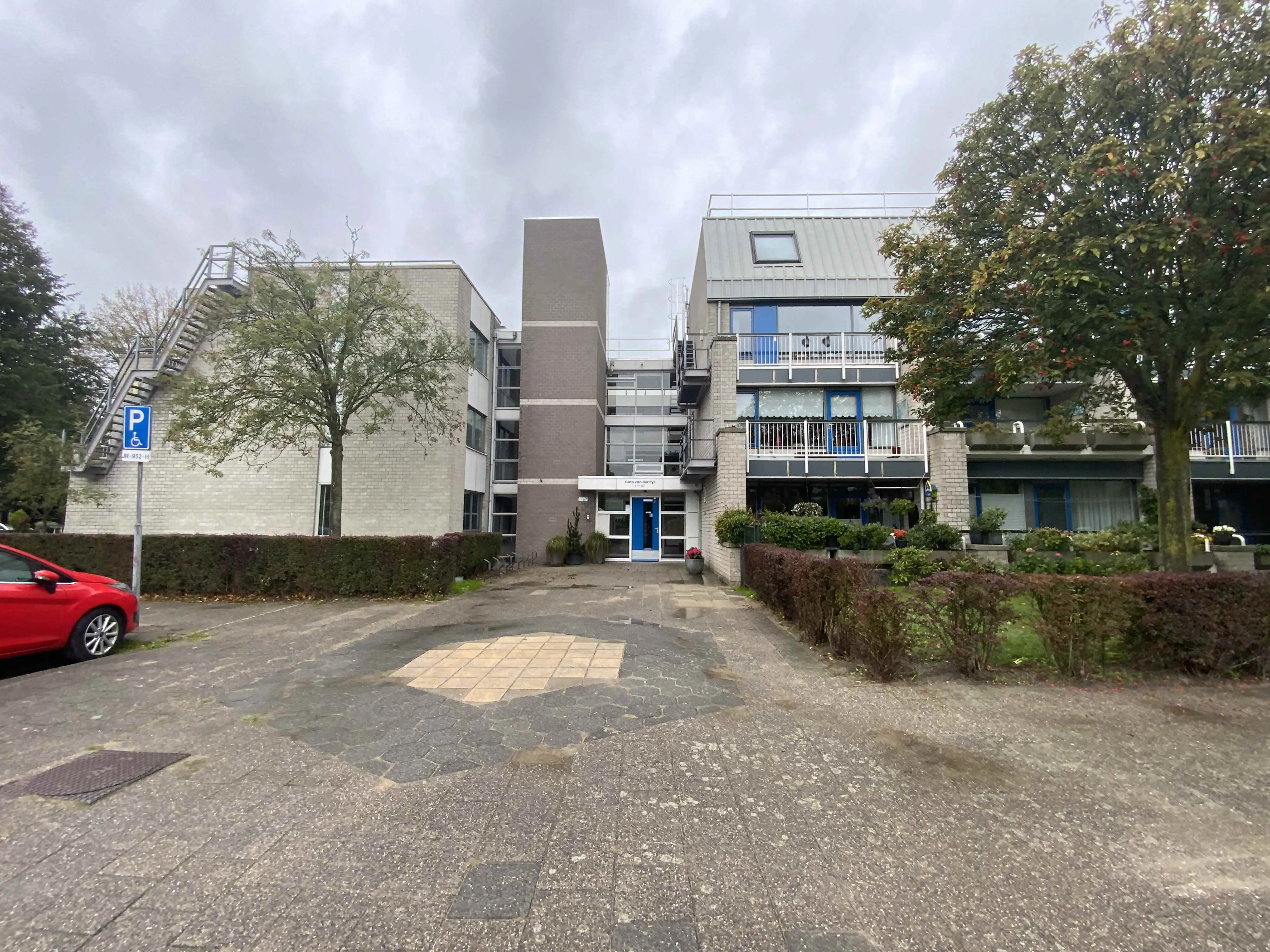Cato van der Pylhof 55 1963DB Heemskerk