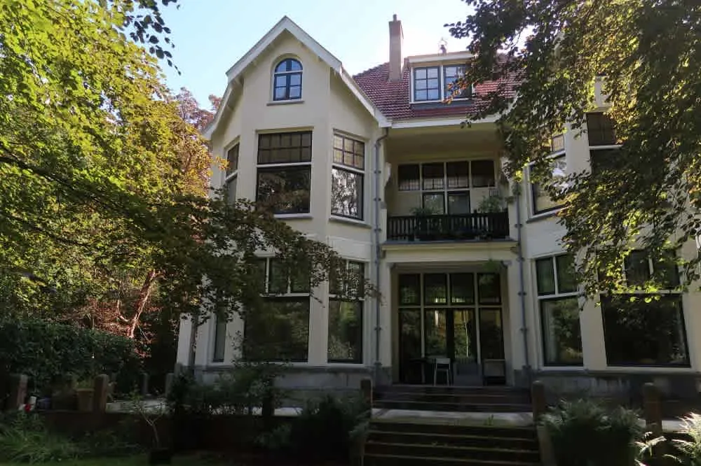 Bloemendaalseweg 187 L 2051GA Overveen