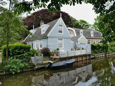 Broek in Waterland