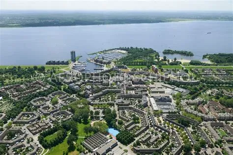 De Marken (Almere Haven)