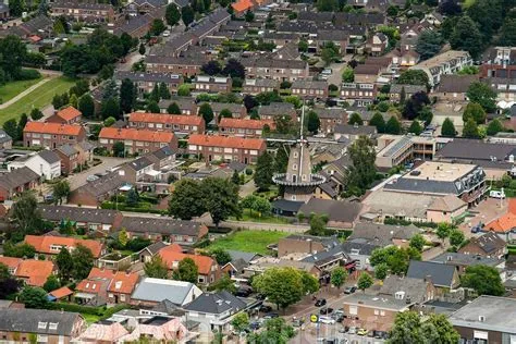 Wijk 04 Beneden-Leeuwen