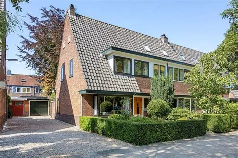 Rivierenbuurt-Oost