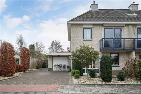 Emmeloord-de Erven