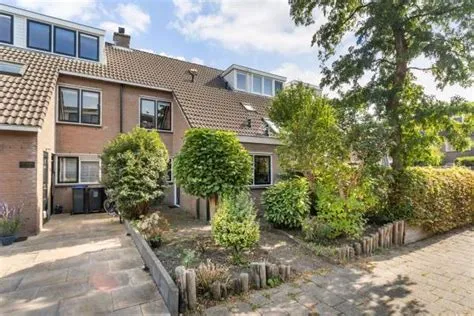 Rade, Oranjebuurt, Munniksveen en omgeving