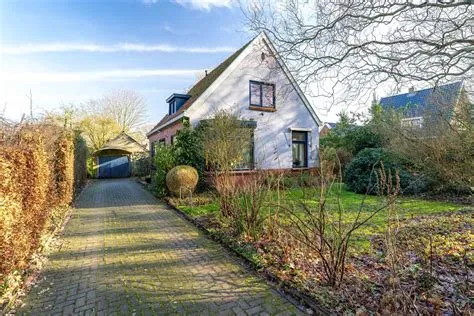 Noordlaren Dorp